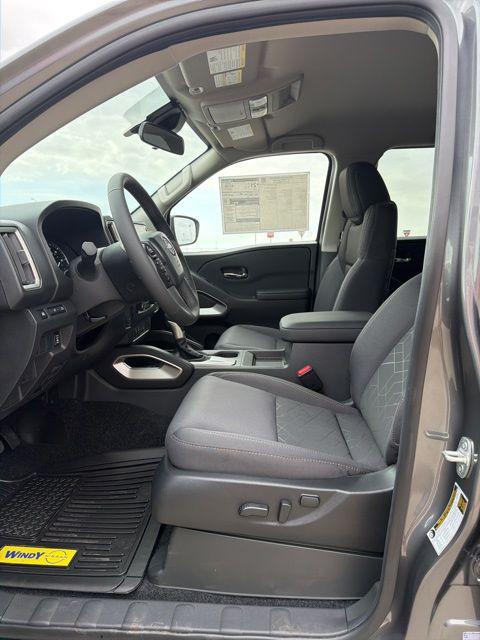 2026 Nissan Frontier Crew Cab SV 4x2