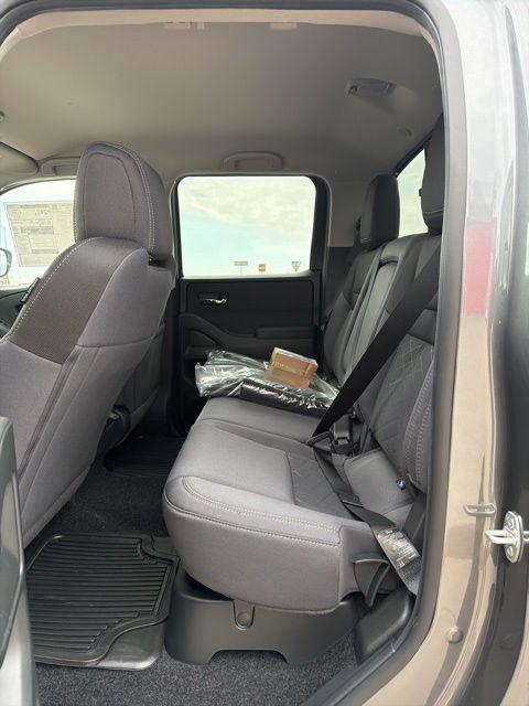 2026 Nissan Frontier Crew Cab SV 4x2