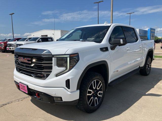 2023 GMC Sierra 1500 4WD Crew Cab Short Box AT4