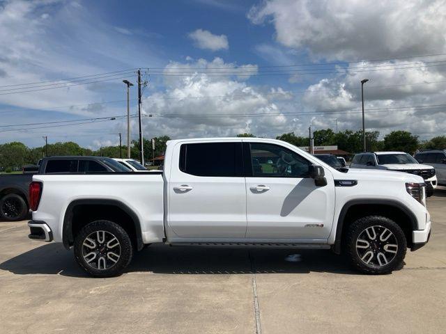2023 GMC Sierra 1500 4WD Crew Cab Short Box AT4