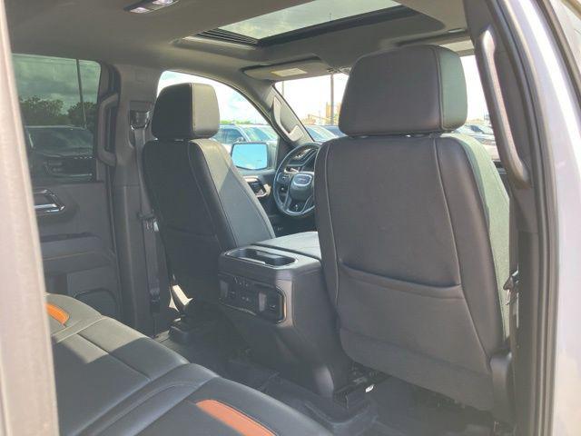 2023 GMC Sierra 1500 4WD Crew Cab Short Box AT4