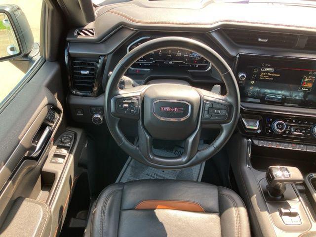 2023 GMC Sierra 1500 4WD Crew Cab Short Box AT4
