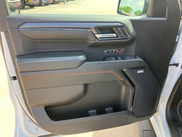 2023 GMC Sierra 1500 4WD Crew Cab Short Box AT4