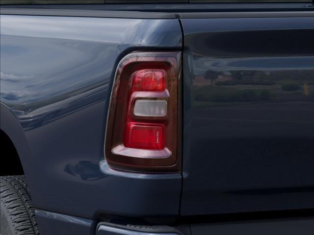 2026 Ram 1500 Express Crew Cab 4x4 5'7" Box