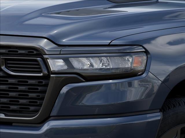 2026 Ram 1500 Express Crew Cab 4x4 5'7" Box