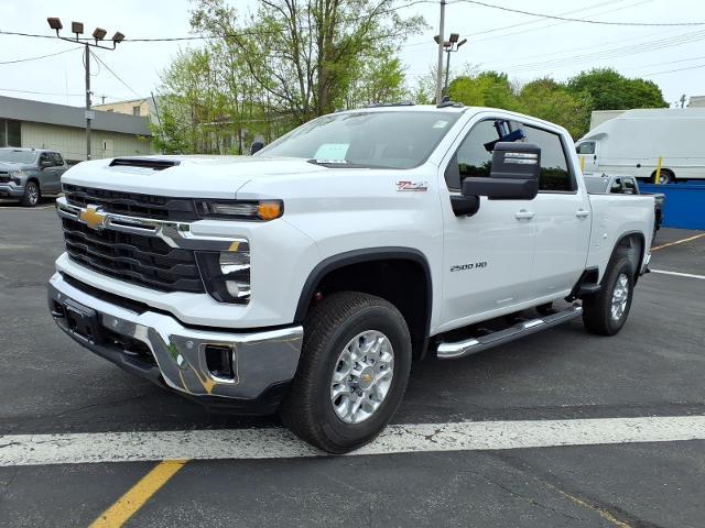 2026 Chevrolet Silverado 2500HD Crew Cab, Standard Bed, LT, 4WD