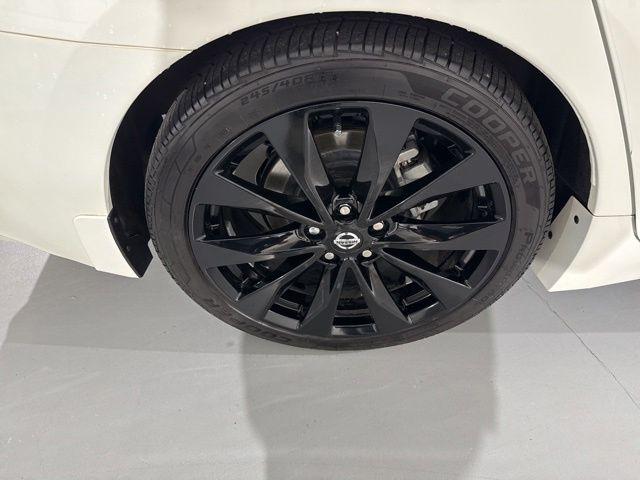 2022 Nissan Maxima SR Xtronic CVT