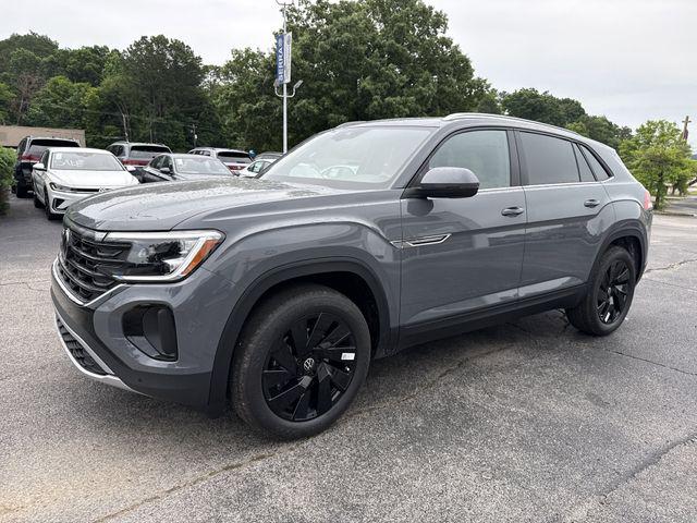 2026 Volkswagen Atlas Cross Sport SE with Technology