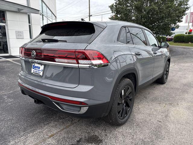2026 Volkswagen Atlas Cross Sport SE with Technology
