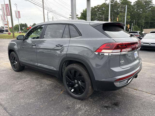 2026 Volkswagen Atlas Cross Sport SE with Technology