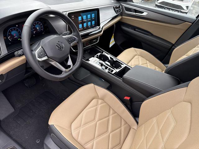 2026 Volkswagen Atlas Cross Sport SE with Technology