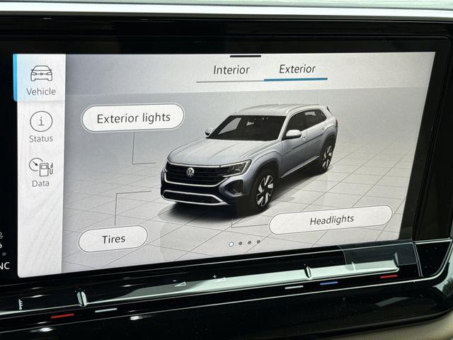2026 Volkswagen Atlas Cross Sport SE with Technology