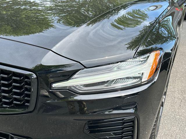 2023 Volvo S60 Recharge T8 Plus Dark Theme