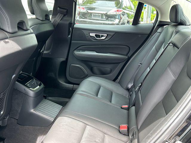 2023 Volvo S60 Recharge T8 Plus Dark Theme