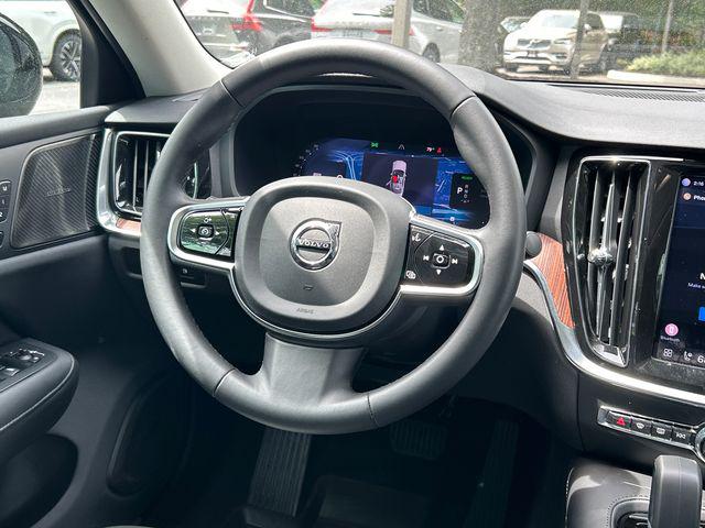 2023 Volvo S60 Recharge T8 Plus Dark Theme