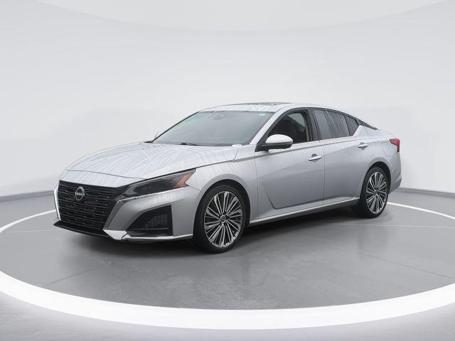 2023 Nissan Altima SL FWD for sale in Hillsborough, NC