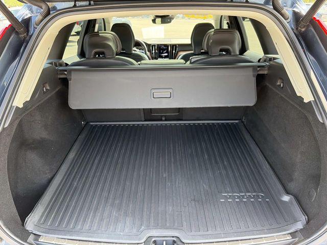 2021 Volvo XC60 T5 Momentum