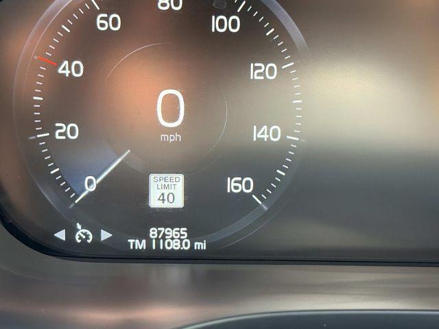 2021 Volvo XC60 T5 Momentum
