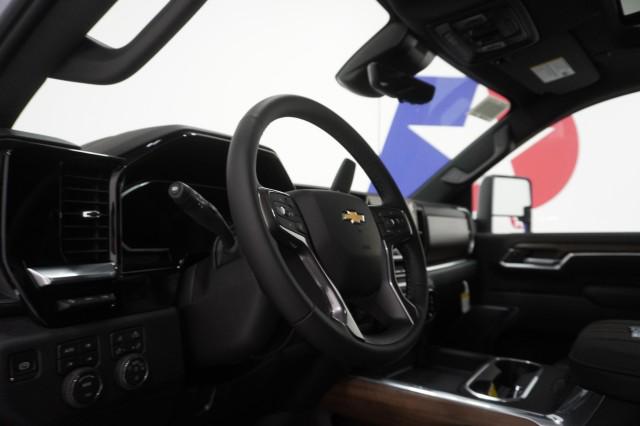 2026 Chevrolet Silverado 2500HD Crew Cab, Standard Bed, High Country, 4WD