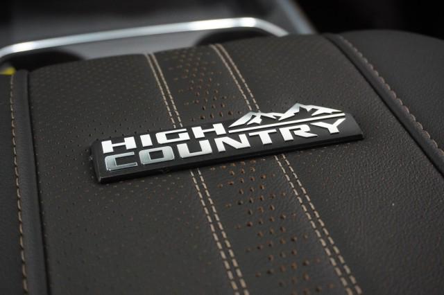 2026 Chevrolet Silverado 2500HD Crew Cab, Standard Bed, High Country, 4WD