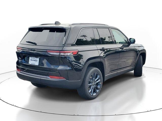 2026 Jeep Grand Cherokee 85th Anniversary Edition