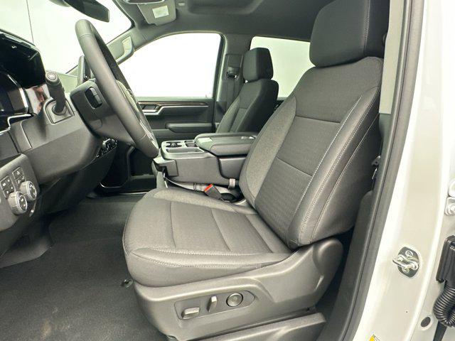 2026 Chevrolet Silverado 1500 4WD Crew Cab Standard Bed LT