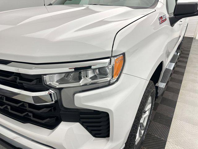 2026 Chevrolet Silverado 1500 4WD Crew Cab Standard Bed LT