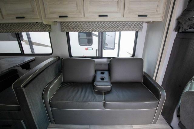 2023 Ford E-450 Cutaway Unknown
