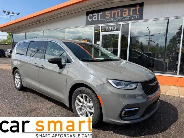 2023 Chrysler Pacifica Touring L for sale in Weston, WI