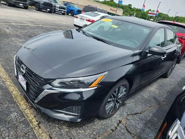 2025 Nissan Altima SV FWD for sale in Moline, IL