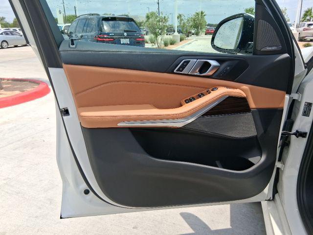 2025 BMW X5 sDrive40i