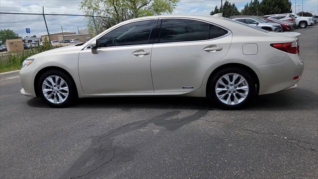 2015 Lexus ES 300h Hybrid