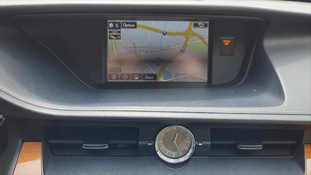 2015 Lexus ES 300h Hybrid
