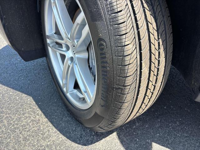 2024 Porsche Macan AWD
