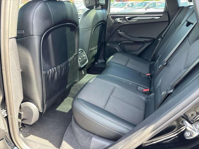 2024 Porsche Macan AWD