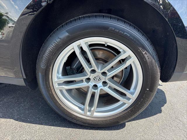 2024 Porsche Macan AWD