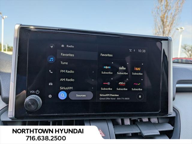 2025 Toyota RAV4 Hybrid XLE