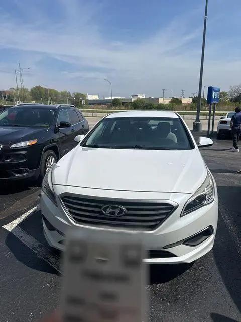 2016 Hyundai Sonata SE for sale in Plymouth, WI