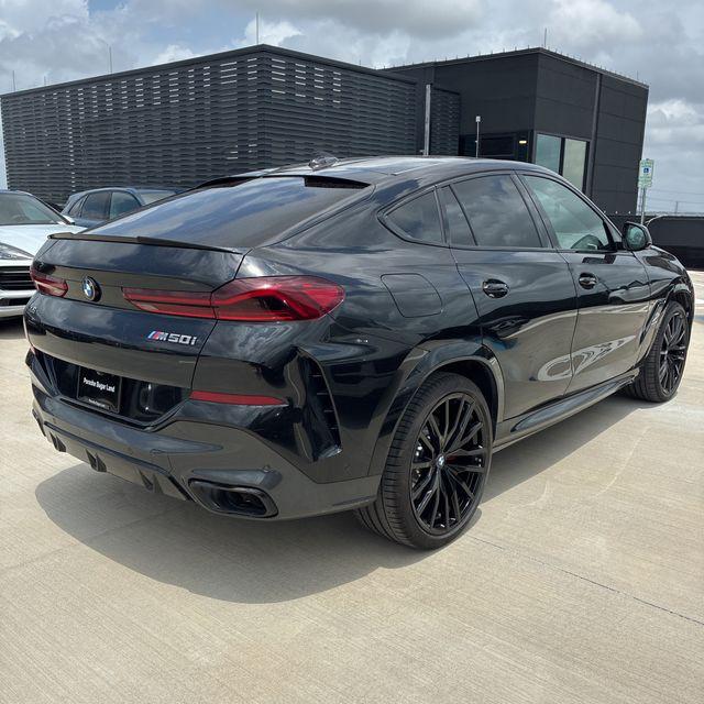 2021 BMW X6 M50i