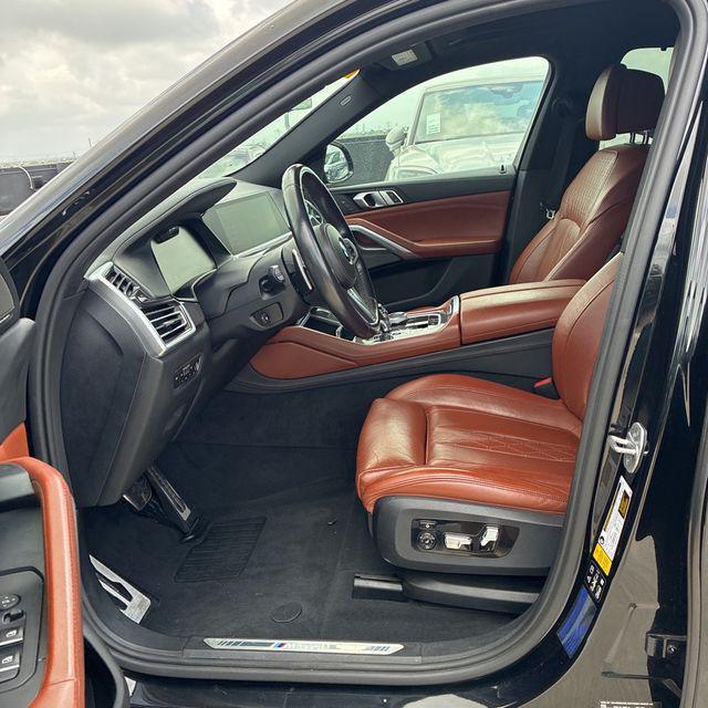 2021 BMW X6 M50i