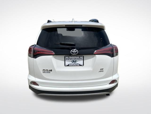 2018 Toyota RAV4 SE