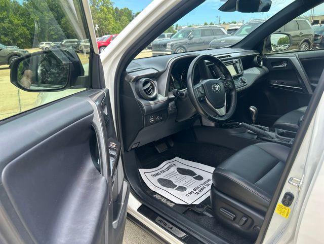 2018 Toyota RAV4 SE