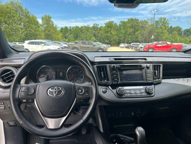 2018 Toyota RAV4 SE