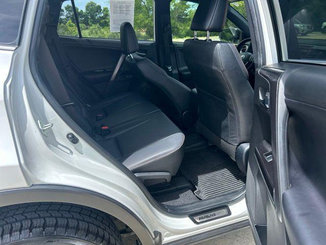 2018 Toyota RAV4 SE