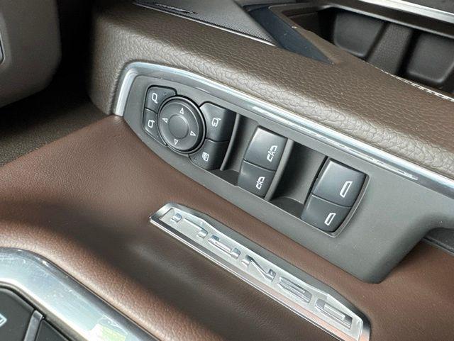 2024 GMC Sierra 1500 4WD Crew Cab Short Box Denali