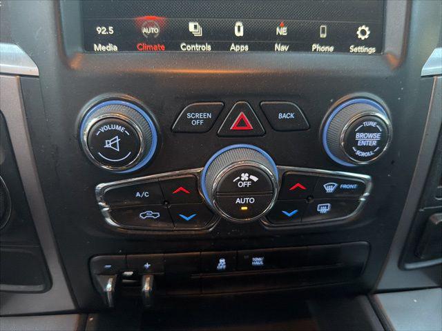 2023 Ram 1500 Classic SLT Crew Cab 4x2 5'7" Box