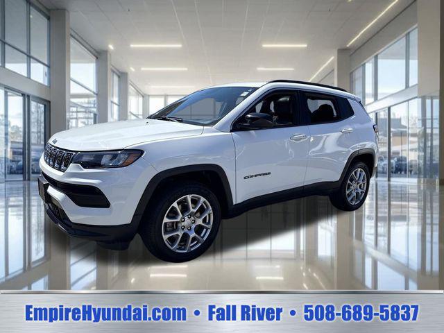 2023 Jeep Compass Latitude Lux FWD for sale in FALL RIVER, MA