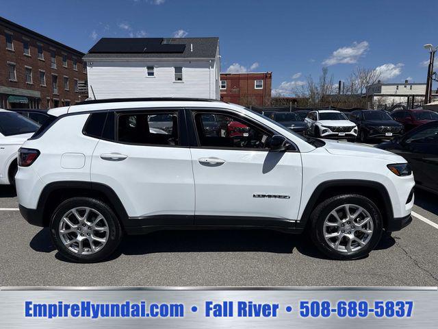 2023 Jeep Compass Latitude Lux FWD