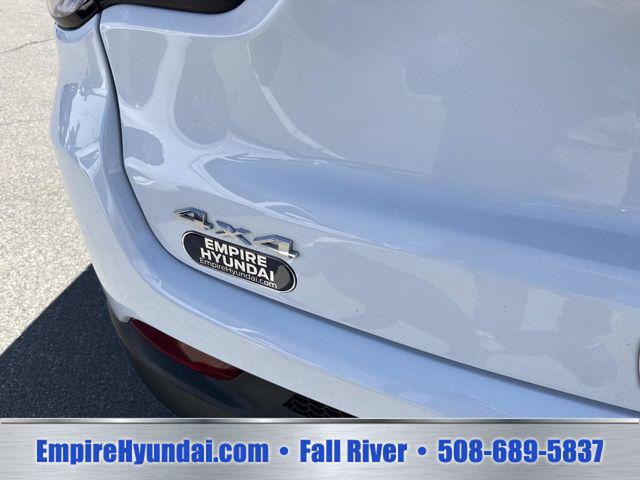 2023 Jeep Compass Latitude Lux FWD