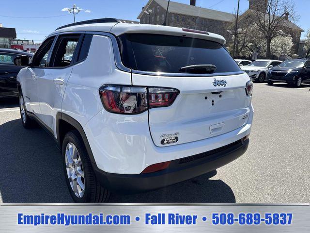 2023 Jeep Compass Latitude Lux FWD